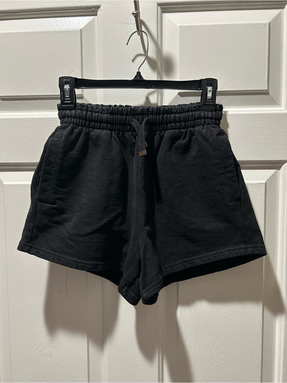 TALENTLESS Women's Heavyweight Classic Athletic Shorts in Black Size Medium